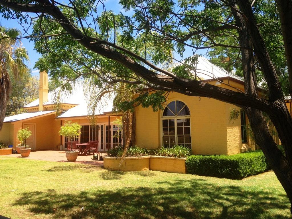 Ranelagh House Hotel Dubbo Bagian luar foto